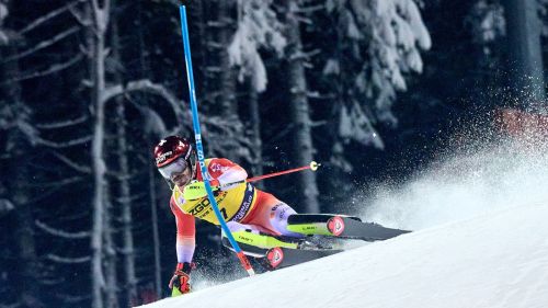 Feller torna davanti nella bufera di Adelboden: out Meillard e McGrath, devono attaccare Noel e Kristoffersen