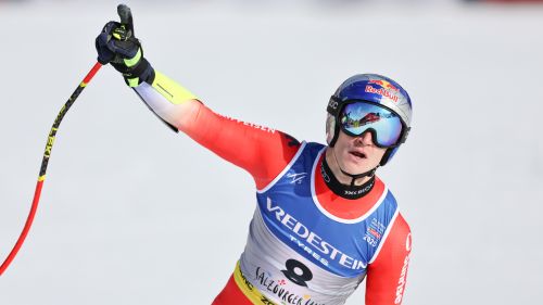 Odermatt è leggenda, fa un altro sport a Saalbach! E' suo anche il super-g mondiale, azzurri amari