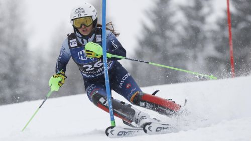 Elisa Platino deraglia nella 2^ manche, è della giovanissima Stefanie Grob il primo gigante di Sestriere